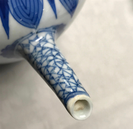 A large Chinese ovoid-shaped blue and white teapot, Kangxi