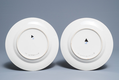 Deux assiettes de propagande sovi&eacute;tique en porcelaine russe, Saint-Petersbourg, 1921-22