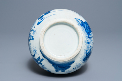 A Chinese blue and white double gourd vase, Transitional period