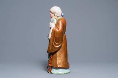 Een grote Chinese famille rose figuur van Shou Lao, Republiek, 20e eeuw