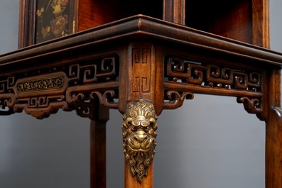 Naar Gabriel Viardot, een kabinet in Japoniserende stijl, wellicht Frankrijk, 19/20e eeuw