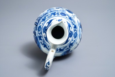 Een Chinese blauwwitte kan met figuren in een landschap, Transitie periode
