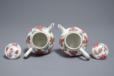 A pair of Chinese famille rose teapots with dogs, Yongzheng