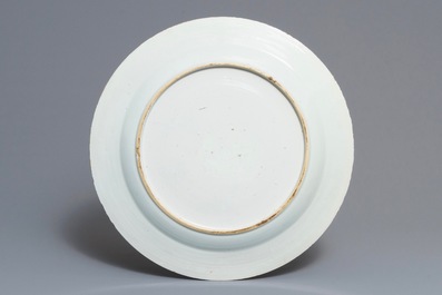 A large Chinese blue and white dish, a beaker vase and a ginger jar, 18/19th C.
