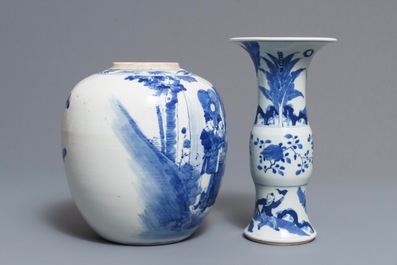 A large Chinese blue and white dish, a beaker vase and a ginger jar, 18/19th C.