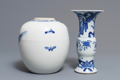 A large Chinese blue and white dish, a beaker vase and a ginger jar, 18/19th C.
