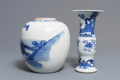 A large Chinese blue and white dish, a beaker vase and a ginger jar, 18/19th C.