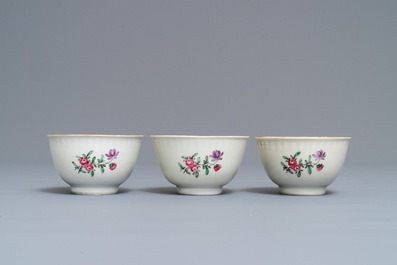 Drie Chinese famille rose koppen en schotels en een papbord voor de Nederlandse mark met wapen Velingius-Visch, Qianlong