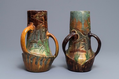 Twee Vlaams aardewerken Art Nouveau vazen met eenden, Leo Maes Vereenoghe, Torhout, 1891-1909