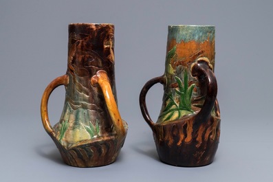 Twee Vlaams aardewerken Art Nouveau vazen met eenden, Leo Maes Vereenoghe, Torhout, 1891-1909