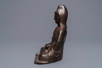 Une figure de Guanyin en bronze aux traces de laque et dorure, Chine, 18&egrave;me