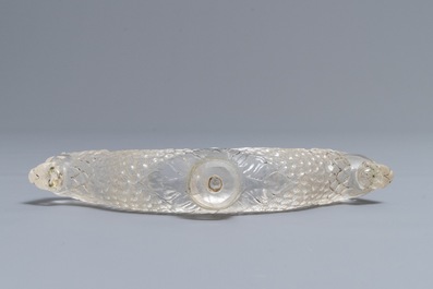 Une poign&eacute;e en cristal de roche sculpt&eacute; de style moghol, Inde, 19/20&egrave;me