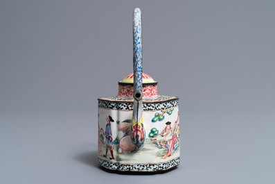 Une th&eacute;i&egrave;re couverte en &eacute;maux de Canton &agrave; d&eacute;cor europ&eacute;en, Chine, Qianlong