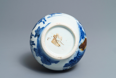 A Chinese blue and white double gourd vase, Transitional period