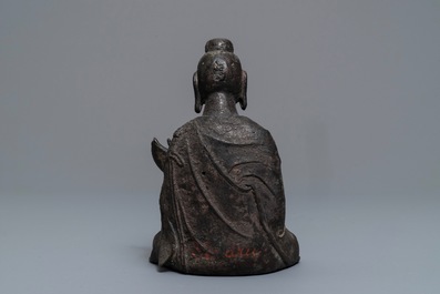 Une figure de Bouddha en bronze, Chine, Ming