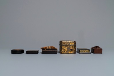 Six bo&icirc;tes couvertes en laque de Japon, Meiji/Showa, 19/20&egrave;me