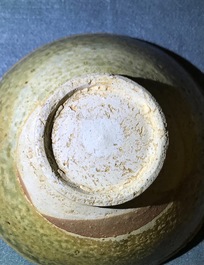 Une collection de 13 pi&egrave;ces en c&eacute;ramique de Vietnam, 14/15&egrave;me