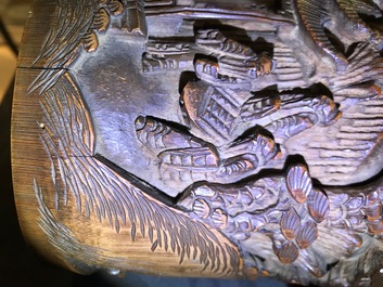 Deux pots &agrave; pinceaux en bambou sculpt&eacute;, Chine, 18/19&egrave;me