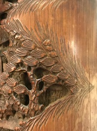 Deux pots &agrave; pinceaux en bambou sculpt&eacute;, Chine, 18/19&egrave;me