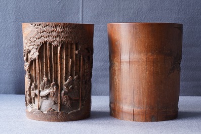 Deux pots &agrave; pinceaux en bambou sculpt&eacute;, Chine, 18/19&egrave;me