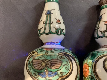 Een collectie diverse Chinese miniatuur vaasjes, Kangxi en later