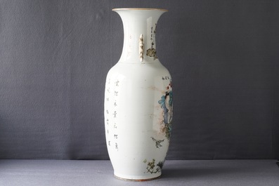 Een Chinese qianjiang cai vaas met mythologisch decor, 19/20e eeuw