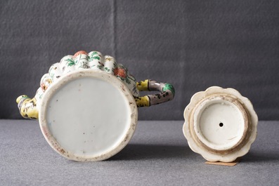 A Chinese famille verte teapot and cover, Kangxi