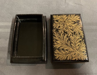 Six bo&icirc;tes couvertes en laque de Japon, Meiji/Showa, 19/20&egrave;me