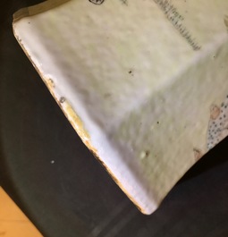 Een octagonale Chinese qianjiang cai vaas, gedateerd 1893