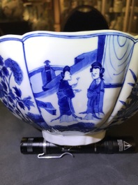 Un bol en porcelaine de Chine bleu et blanc, marque de Chenghua, Kangxi