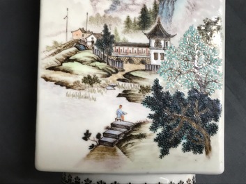 A Chinese Cultural Revolution cong vase, 20th C.