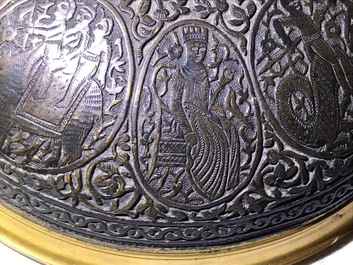 Een deels vergulde bronzen dekselvaas in Qajar-stijl, Frankrijk, 19e eeuw