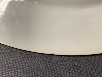 Een paar Chinese famille rose schotels voor de Italiaanse markt met wapen van Cantelmi, Qianlong