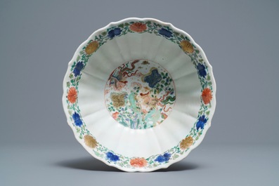A lobed Chinese famille verte bowl, Kangxi