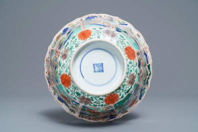 A lobed Chinese famille verte bowl, Kangxi