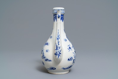 Een Chinese blauwwitte 'Bleu de Hue' kan voor de Vietnamese markt, 19e eeuw