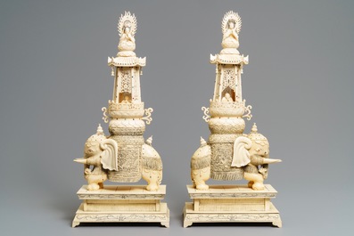 Une paire de groupes en ivoire incrust&eacute; figurant Bouddha et Guanyin sur un &eacute;l&eacute;phant, vers 1900