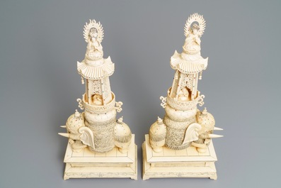Une paire de groupes en ivoire incrust&eacute; figurant Bouddha et Guanyin sur un &eacute;l&eacute;phant, vers 1900