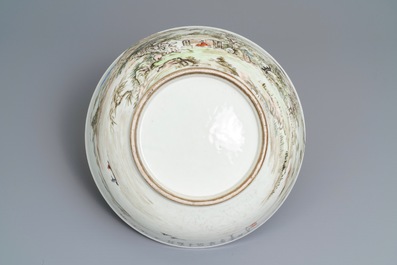 A large Chinese qianjiang cai 'landscape' bowl, 20th C.