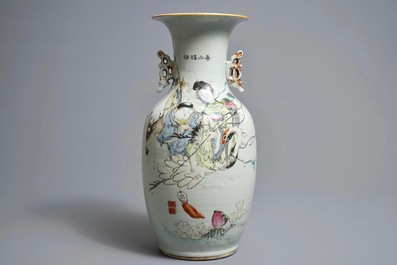 A Chinese qianjiang cai vase and a round hat stand, 19/20th C.