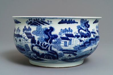 A Chinese blue and white 'river landscape' censer, 19th C.