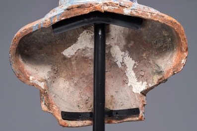Een terracotta buste naar antiek voorbeeld, Itali&euml;, 17/18e eeuw