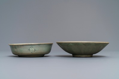 Two Korean celadon porcelain bowls, Goryeo/Joseon, 14/15th C.