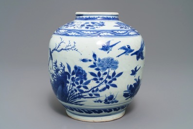 A Chinese blue and white vase with birds among flowers, Wanli