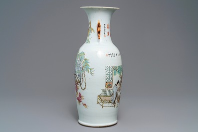 A Chinese qianjiang cai two-sided design vase, 19/20th C.