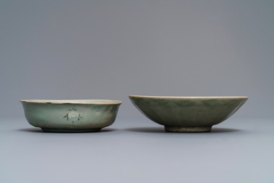 Two Korean celadon porcelain bowls, Goryeo/Joseon, 14/15th C.