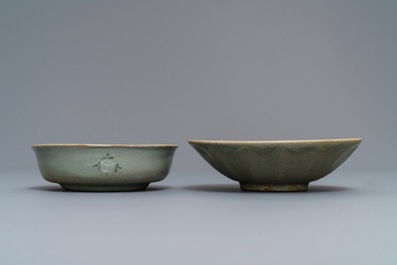Two Korean celadon porcelain bowls, Goryeo/Joseon, 14/15th C.