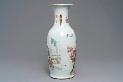 A Chinese qianjiang cai two-sided design vase, 19/20th C.
