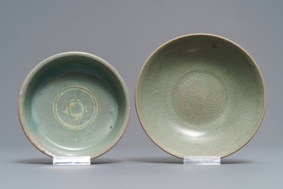 Two Korean celadon porcelain bowls, Goryeo/Joseon, 14/15th C.