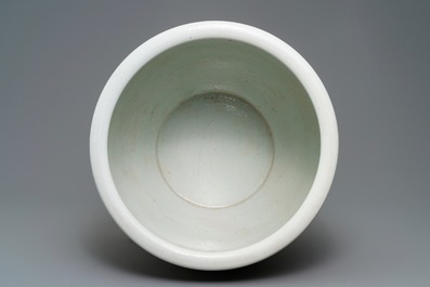 A large Chinese famille rose fish bowl with birds among flowers, 19th C.